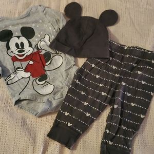 9m long sleeve onesie,pants ,and hat